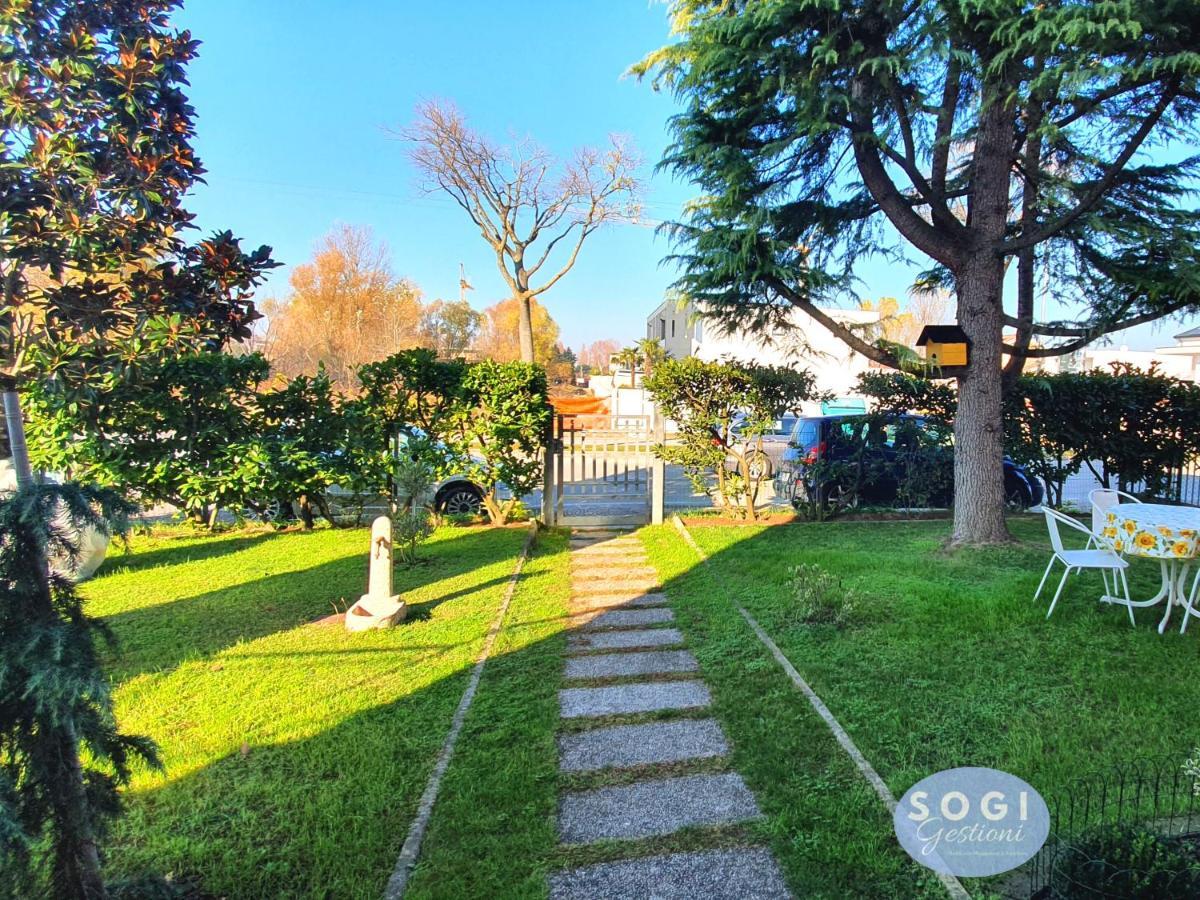 Apartmán Casa Sbrindoli Lido di Jesolo Exteriér fotografie