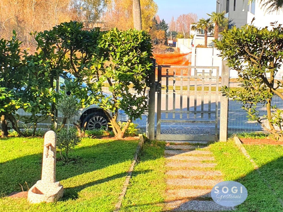 Apartmán Casa Sbrindoli Lido di Jesolo Exteriér fotografie